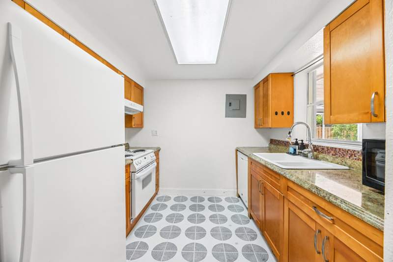 3 bedroom Single Family Residence at 522 Heron Drive, Tropic Palms 1, Delray Beach — photo 5