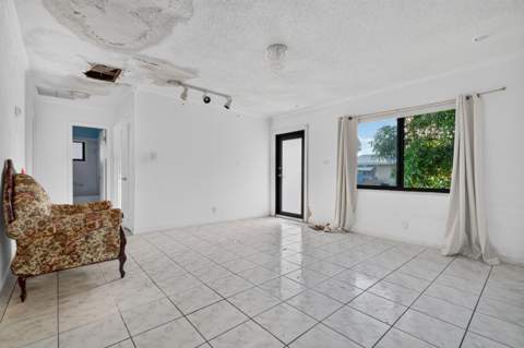 6102 NW 69th Avenue, Tamarac FL - photo 23 of 35
