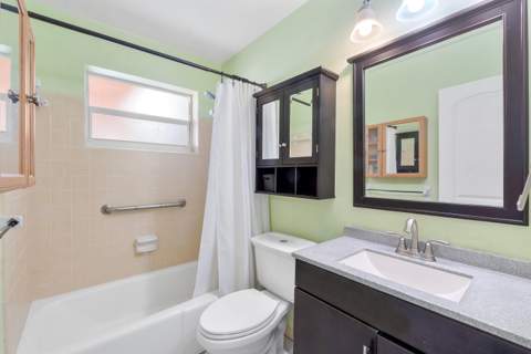 7081 Taylor Street, Hollywood FL - photo 14 of 22
