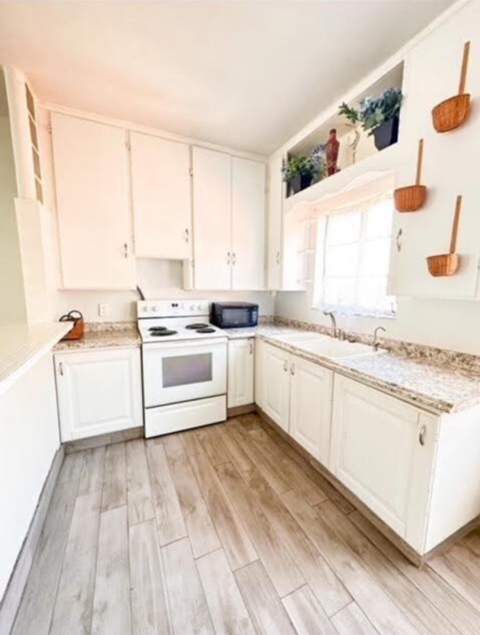 113 N Lakeside Drive ##5 & #6, Lake Worth Beach FL - photo 14 of 30