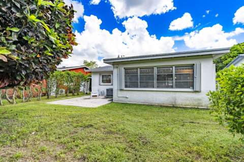 7307 NW 62nd Street, Tamarac FL - photo 17 of 47