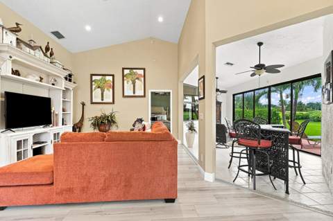 7221 Hearth Stone Avenue, Boynton Beach FL - photo 8 of 68