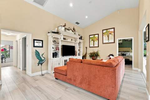 7221 Hearth Stone Avenue, Boynton Beach FL - photo 9 of 68