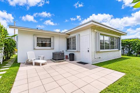 7307 NW 62nd Street, Tamarac FL - photo 15 of 47