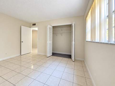 111 Cleveland Street, Lake Worth Beach FL - photo 11 of 21
