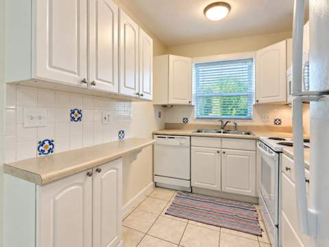 111 Cleveland Street, Lake Worth Beach FL - photo 6 of 21