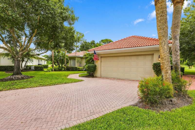 3 bedroom Single Family Residence at 8008 Links Way, PGA Village - Cypress Point, Port St. Lucie — photo 4