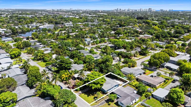 3 bedroom Single Family Residence at 1636 NE 7th Terrace, Middle River Terrace Amd Plat, Fort Lauderdale — photo 3