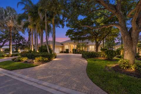 1682 SW Foxpoint Trail, home for sale in Palm City 34990