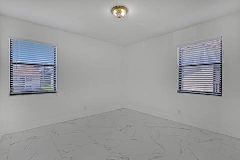 7690 Tahiti Lane #202, Lake Worth FL - photo 20 of 29