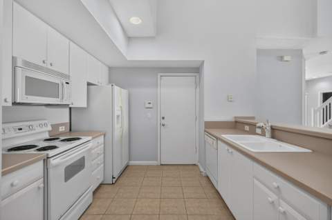 7701 Cardinal Court, West Palm Beach FL - photo 15 of 65