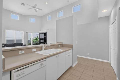 7701 Cardinal Court, West Palm Beach FL - photo 18 of 65