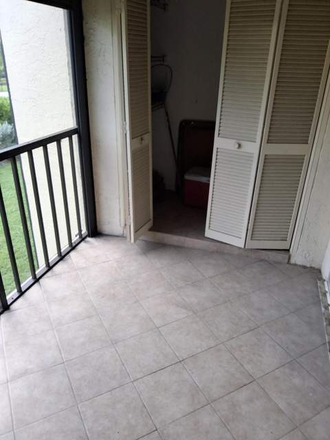 4693 E Lucerne Lakes Boulevard #202, Lake Worth FL - photo 7 of 23
