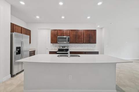 4488 Appleton Circle, Oakland Park FL - photo 15 of 82