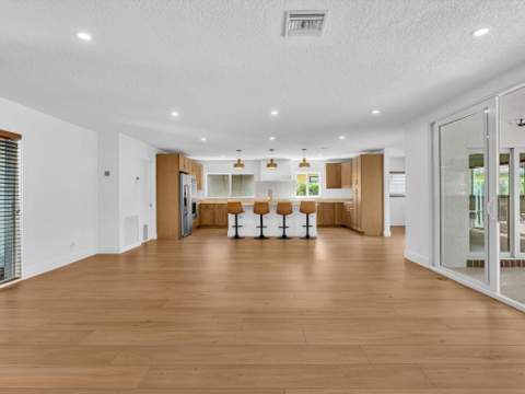 3264 Lakeview Drive, Delray Beach FL - photo 7 of 79
