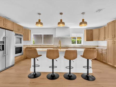 3264 Lakeview Drive, Delray Beach FL - photo 11 of 79
