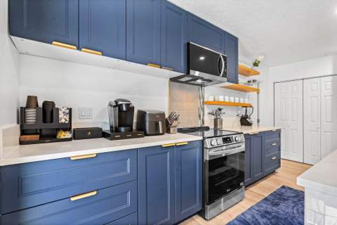 2041 NE 30th Street, Fort Lauderdale FL - photo 6 of 43