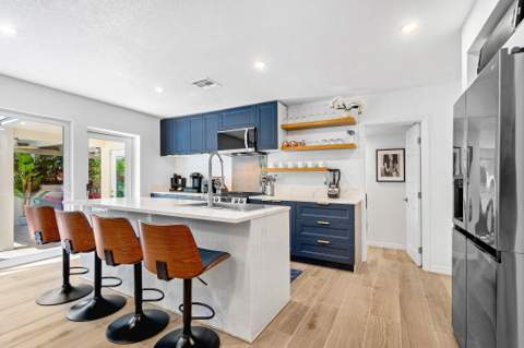 2041 NE 30th Street, Fort Lauderdale FL - photo 8 of 43