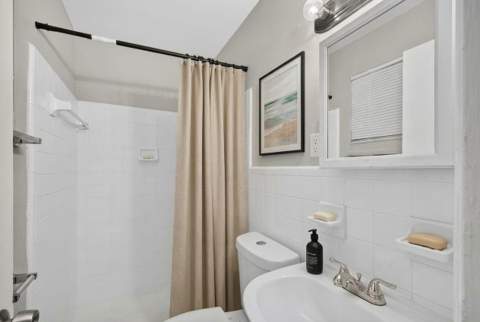 3408 E Avenue H, Riviera Beach FL - photo 10 of 26