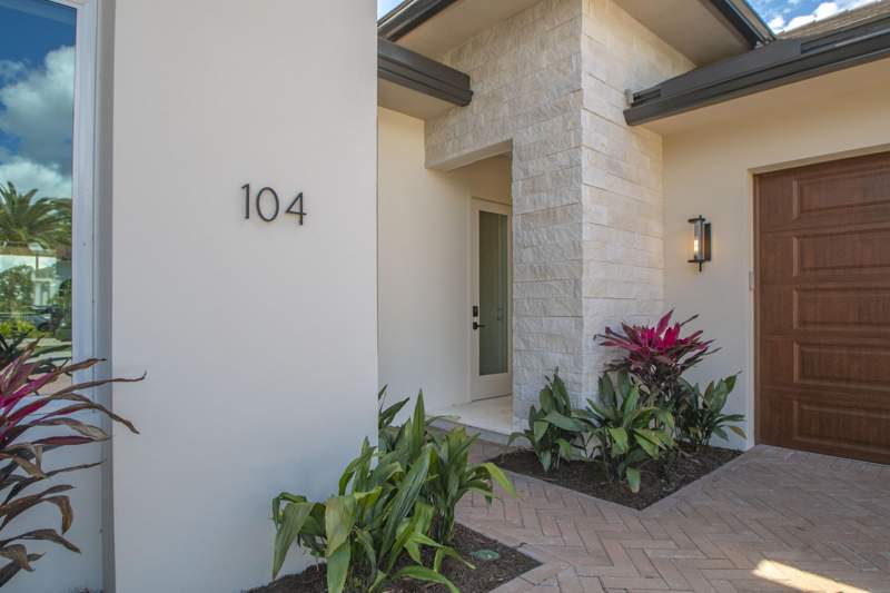 4 bedroom Single Family Residence at 104 SE Rio Casarano, Tesoro Plat No 3, Port St. Lucie — photo 4
