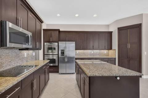 11117 Lynwood Palm Way, Palm Beach Gardens FL - photo 19 of 137