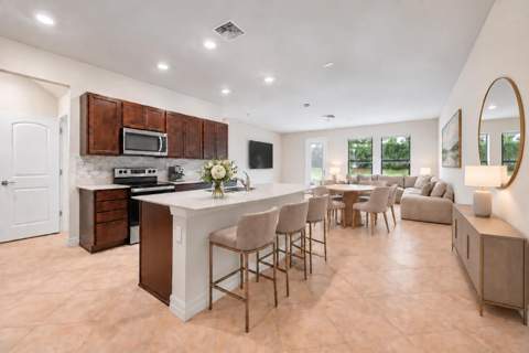 4488 Appleton Circle, Oakland Park FL - photo 10 of 82