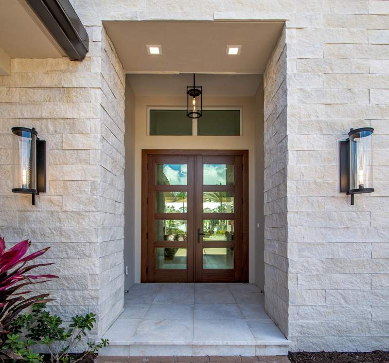 4 bedroom Single Family Residence at 104 SE Rio Casarano, Tesoro Plat No 3, Port St. Lucie — photo 3