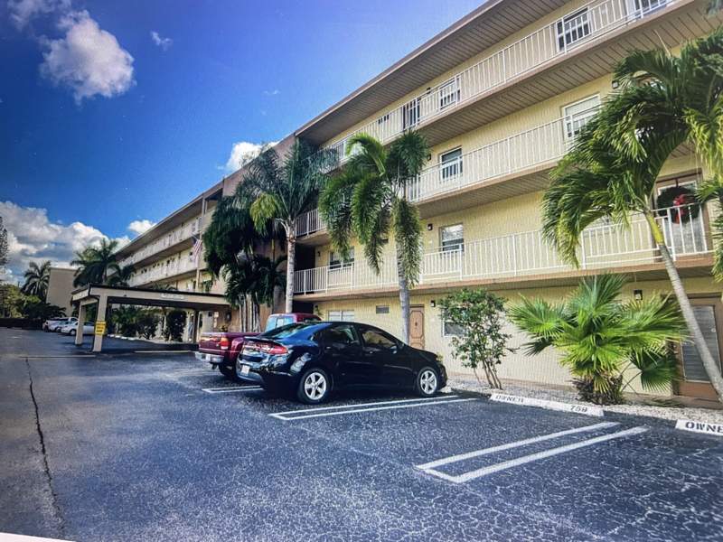 1 bedroom Condominium at 300 NE 26th Avenue #1080, Village Royale Greenhill Condo, Boynton Beach — photo 5