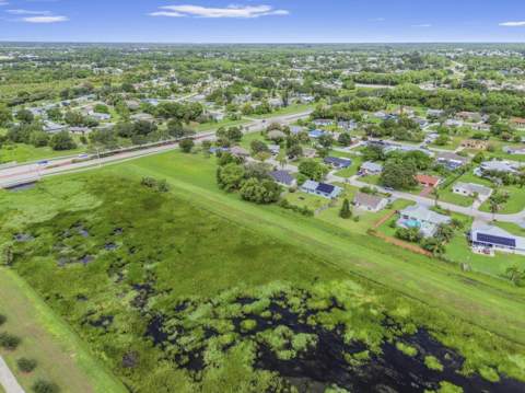 1549 SE South Balcourt, Port St. Lucie FL - photo 17 of 22