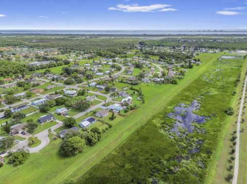 1549 SE South Balcourt, Port St. Lucie FL - photo 18 of 22