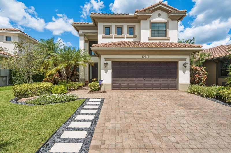 5 bedroom Single Family Residence at 10375 Cameilla Street, Parkland Golf And Country Club, Parkland — photo 2