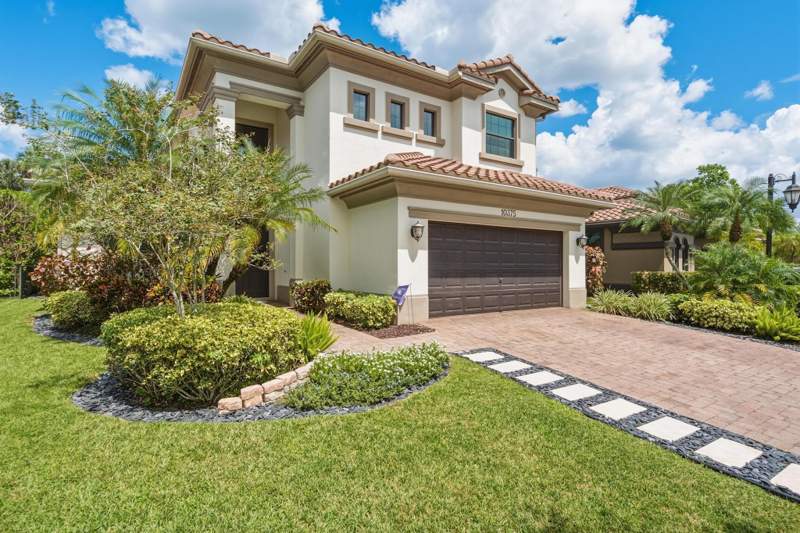 5 bedroom Single Family Residence at 10375 Cameilla Street, Parkland Golf And Country Club, Parkland — photo 5