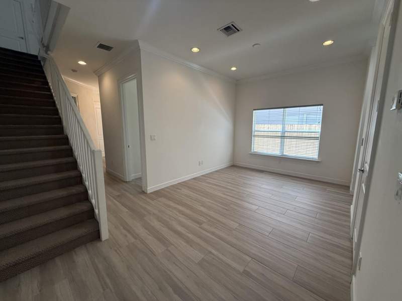 5 bedroom Townhouse at 213 SW 11th Street #213, River Section Of Croissant Park, Fort Lauderdale — photo 5