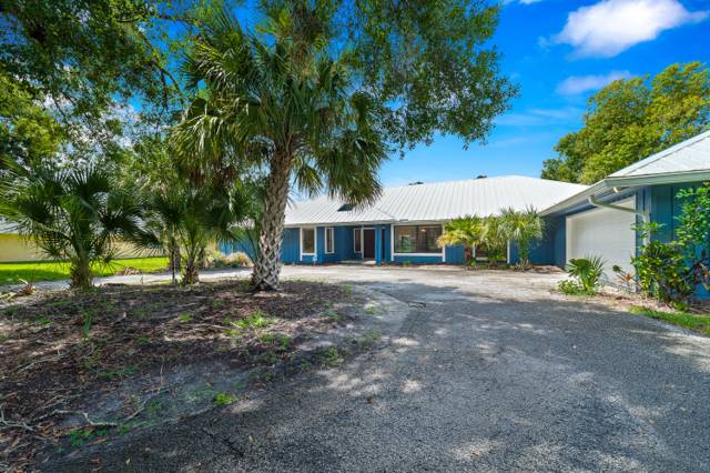 2122 SW Racquet Club Drive