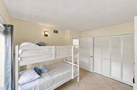 6585 Somerset Drive #102, Boca Raton FL - photo 17 of 29