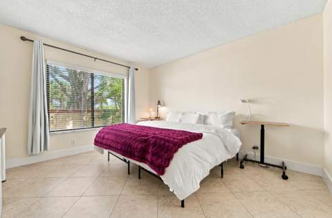 6585 Somerset Drive #102, Boca Raton FL - photo 10 of 29