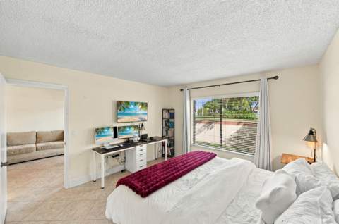 6585 Somerset Drive #102, Boca Raton FL - photo 11 of 29