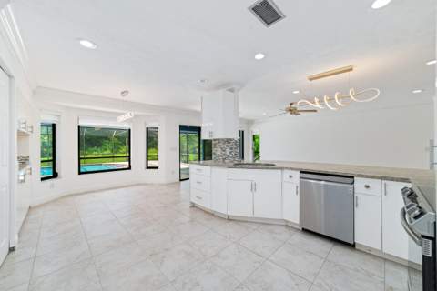 2122 SW Racquet Club Drive, Palm City FL - photo 12 of 41
