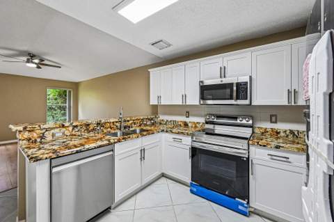 6520 NW 41st Terrace, Coconut Creek FL - photo 17 of 50