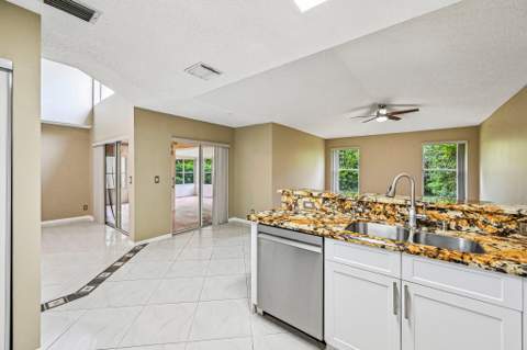 6520 NW 41st Terrace, Coconut Creek FL - photo 18 of 50