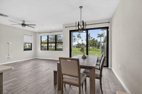 8245 Cadre Noir Road, Lake Worth FL - photo 13 of 70