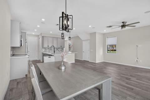8245 Cadre Noir Road, Lake Worth FL - photo 14 of 70