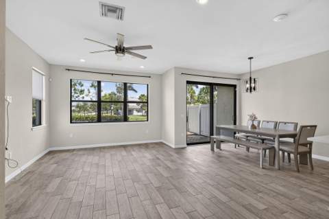 8245 Cadre Noir Road, Lake Worth FL - photo 15 of 70
