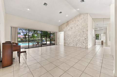 10695 Stonebridge Boulevard, Boca Raton FL - photo 7 of 80