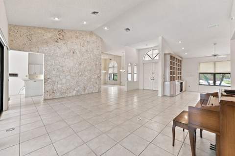 10695 Stonebridge Boulevard, Boca Raton FL - photo 10 of 80