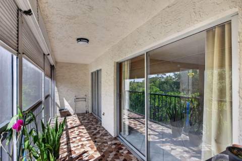 5860 NW 44th Street #510, Lauderhill FL - photo 15 of 29