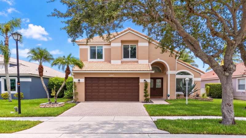 4 bedroom Single Family Residence at 1551 NW 132nd Avenue, Pembroke Falls , Pembroke Pines — photo 1