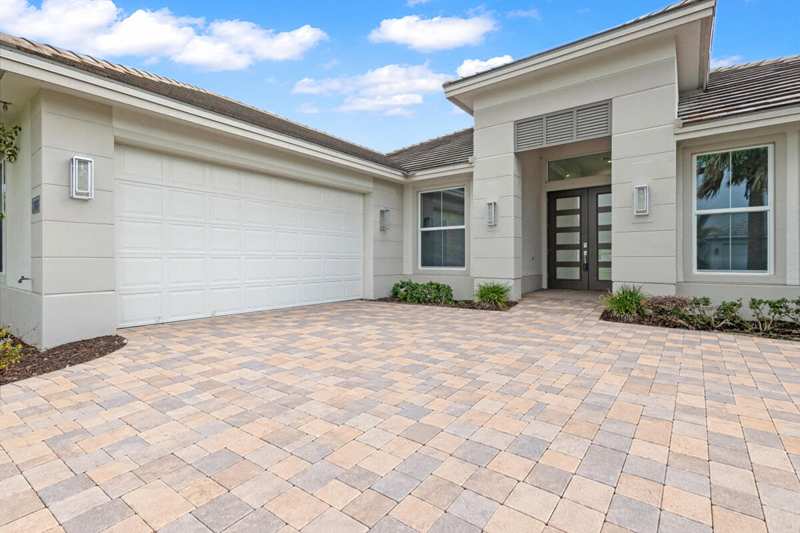5 bedroom Single Family Residence at 9323 SW Pinnacle Place, Belterra, Port St. Lucie — photo 1