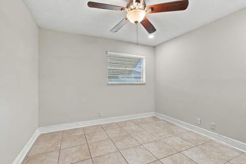12758 Guilford Circle, Wellington FL - photo 20 of 28