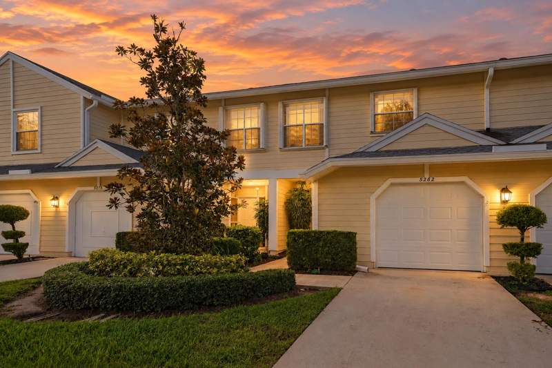 3 bedroom Townhouse at 5282 Sapphire Valley, Fairfield At Boca 2 Of Cedar Grove, Boca Raton — photo 2